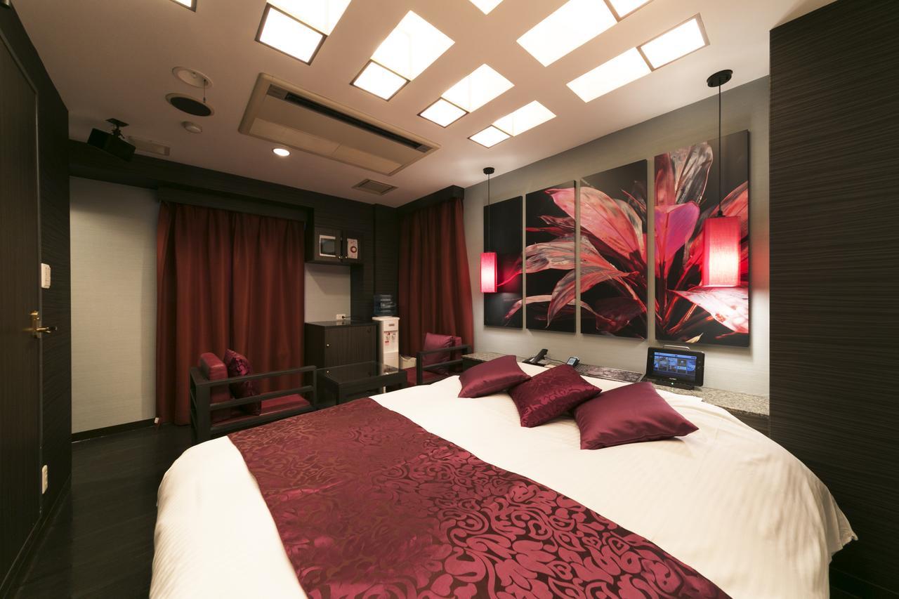 Hotel Lotus Kobe (Adults Only) Exteriör bild